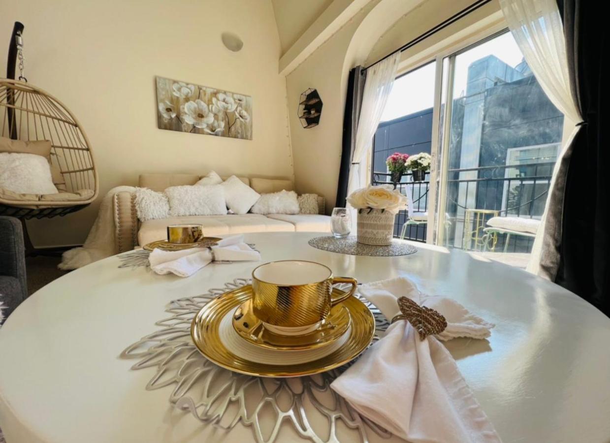Cozy Downtown Condo Retreat With Space Needle View Seattle Zewnętrze zdjęcie