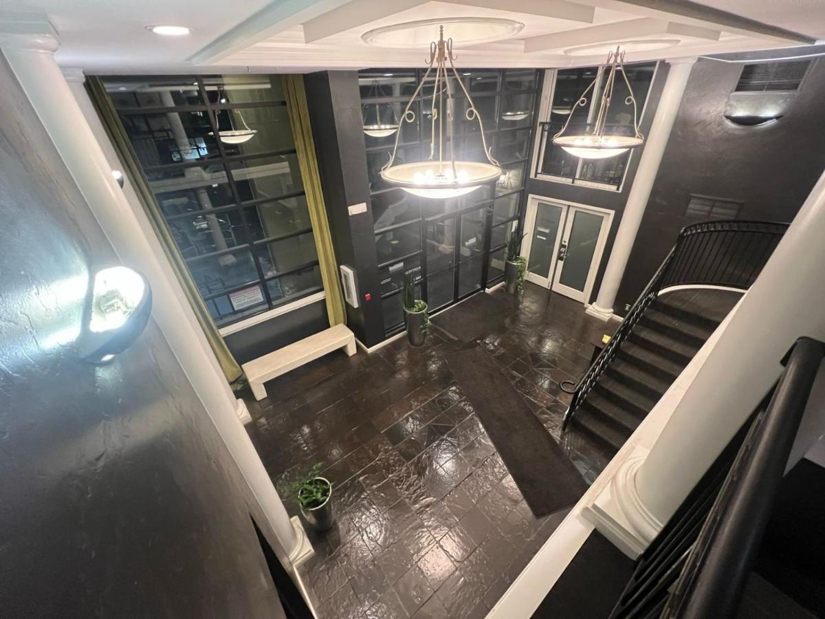 Cozy Downtown Condo Retreat With Space Needle View Seattle Zewnętrze zdjęcie